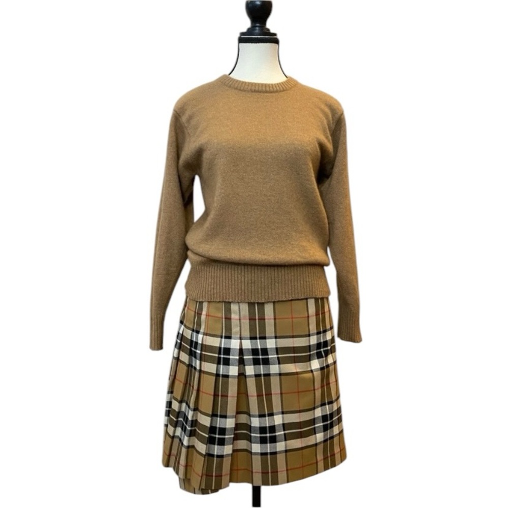 100% camel hair wool sweater made in France 🇫🇷 Small mint condition rich caramel